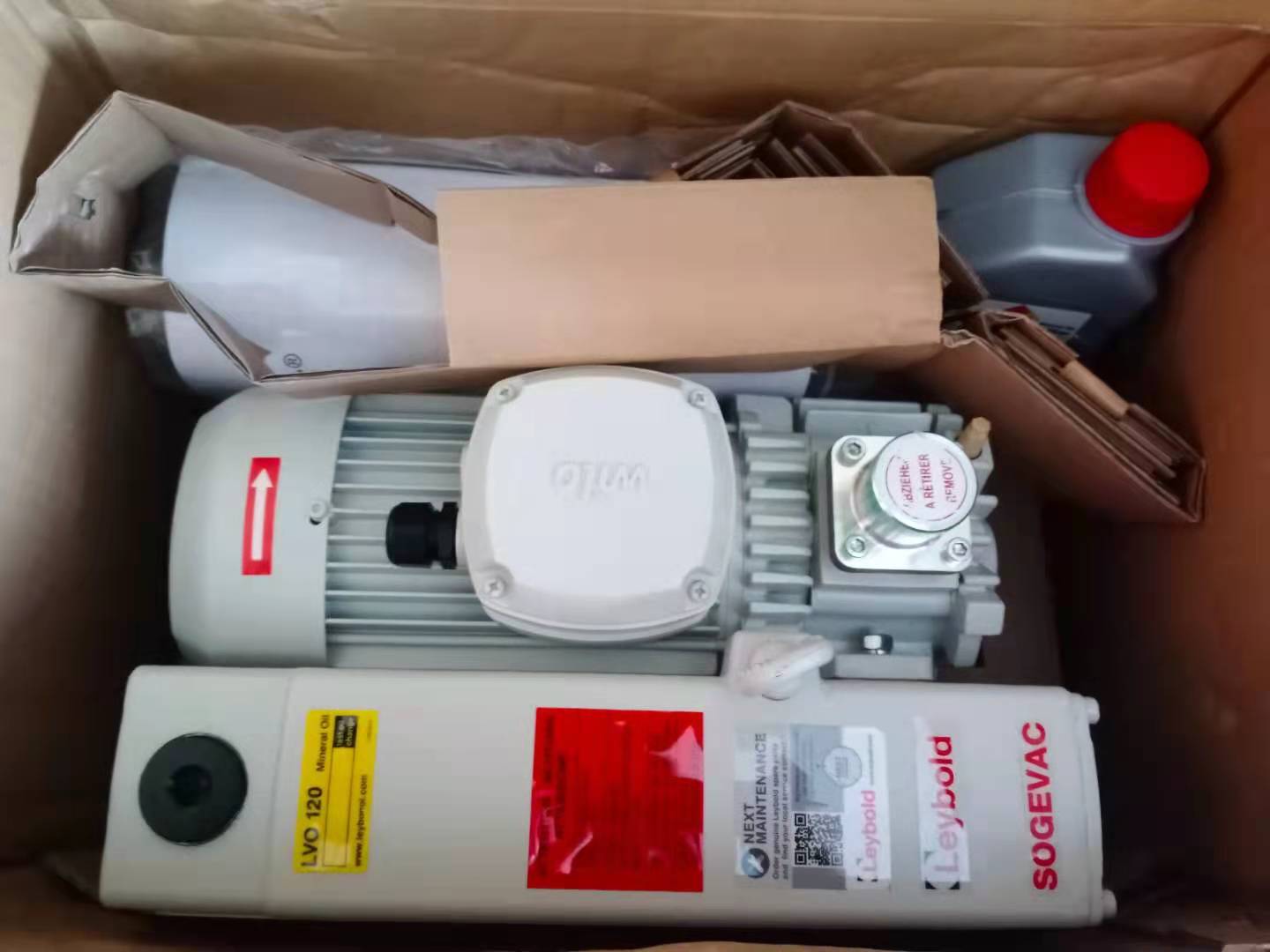 Leybold莱宝真空泵SV25B 欧瑞康单级旋片真空泵SV25B